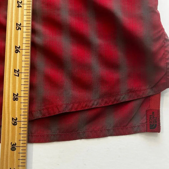 The North Face mens red plaid performance button down shirt size M - Picture 12 of 13